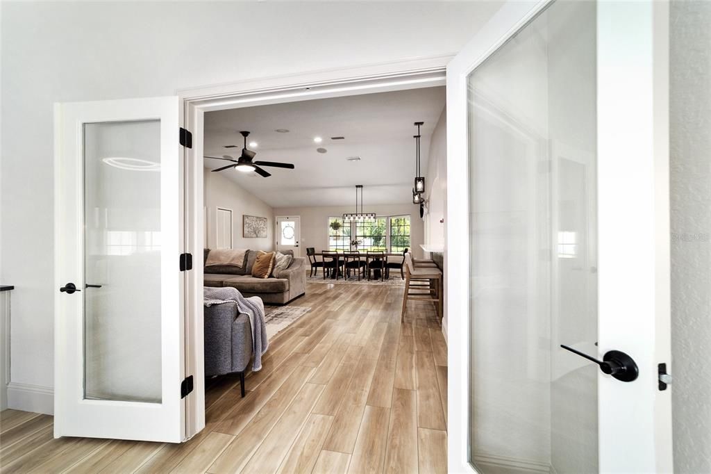 For Sale: $490,000 (3 beds, 2 baths, 2465 Square Feet)