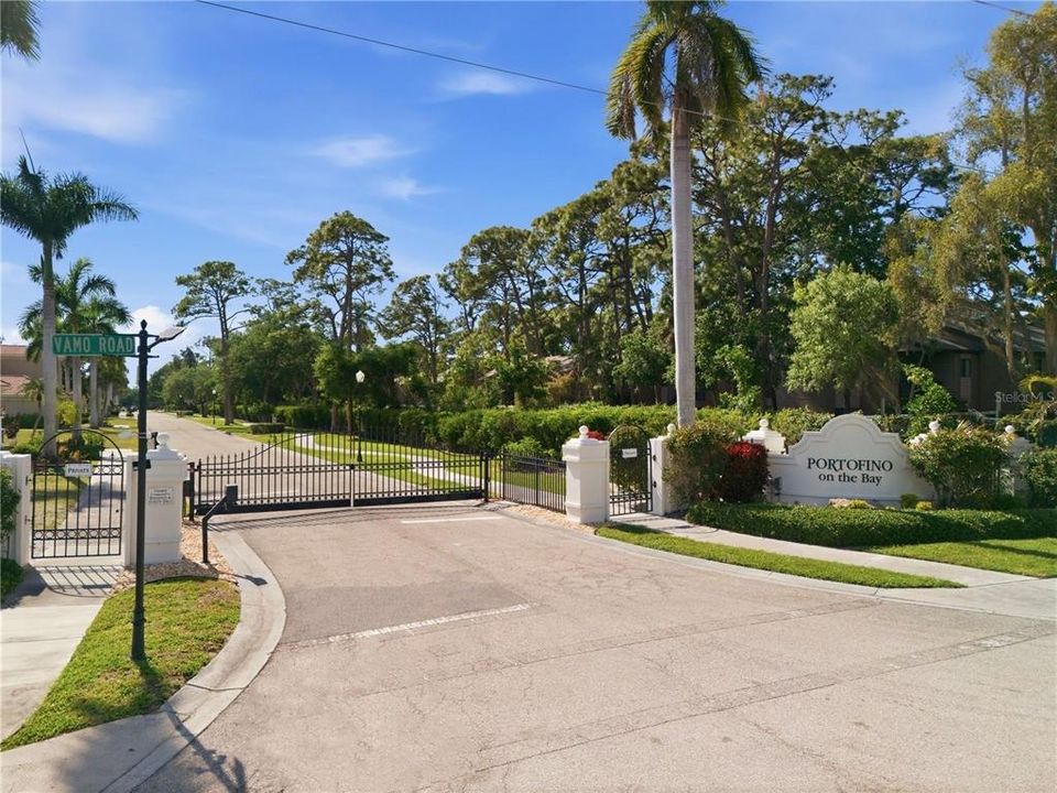 На продажу: $289,000 (0.17 acres)