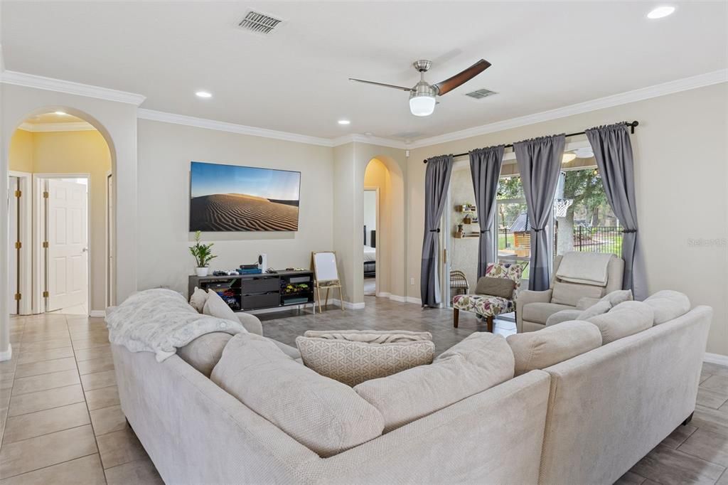 For Sale: $434,900 (3 beds, 2 baths, 1766 Square Feet)