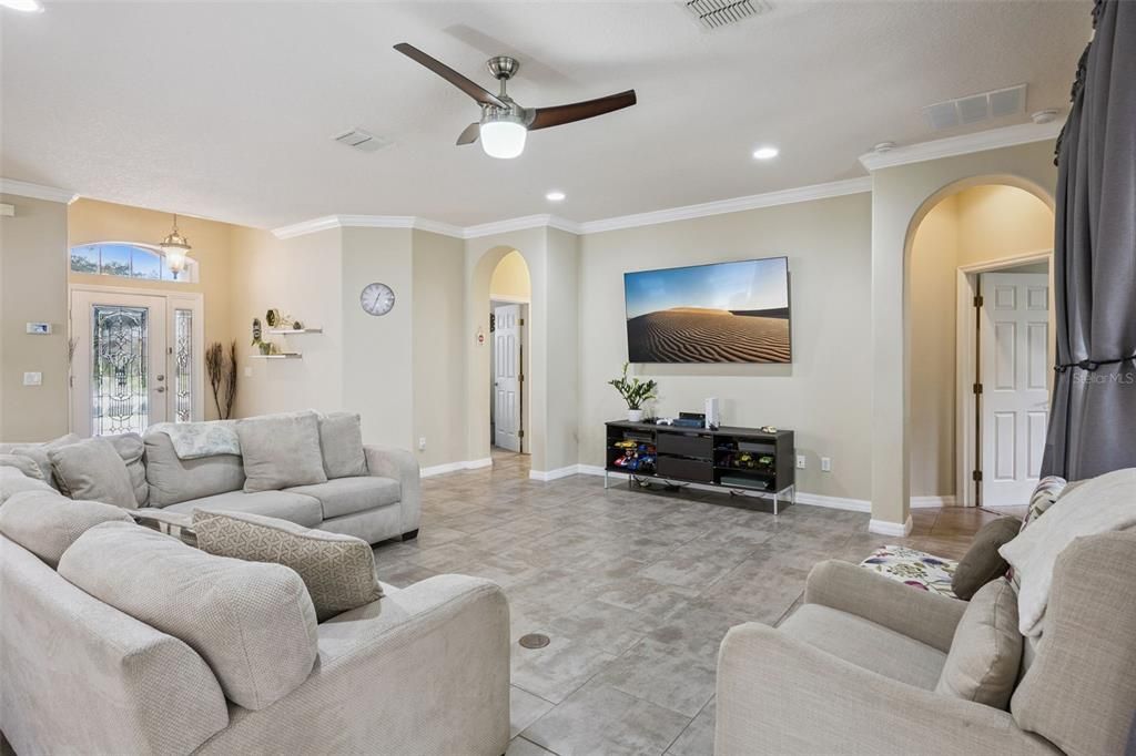 For Sale: $434,900 (3 beds, 2 baths, 1766 Square Feet)