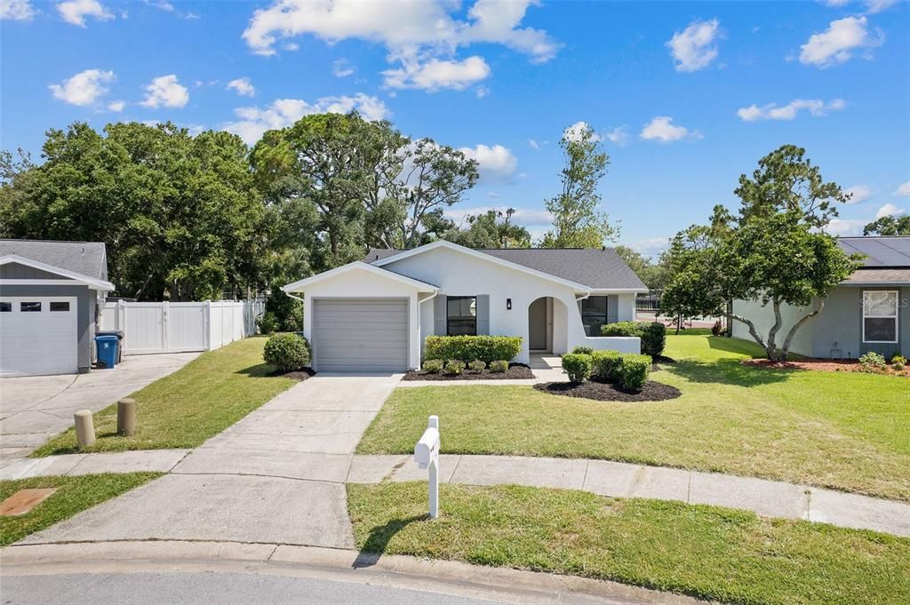 For Sale: $399,000 (3 beds, 2 baths, 1204 Square Feet)