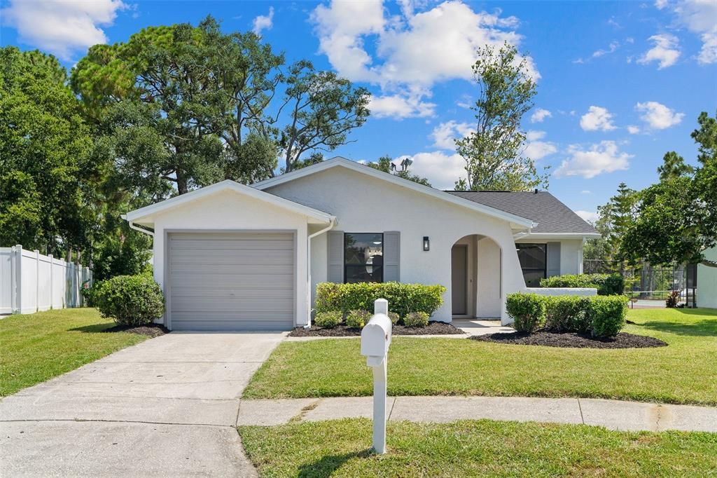 For Sale: $399,000 (3 beds, 2 baths, 1204 Square Feet)