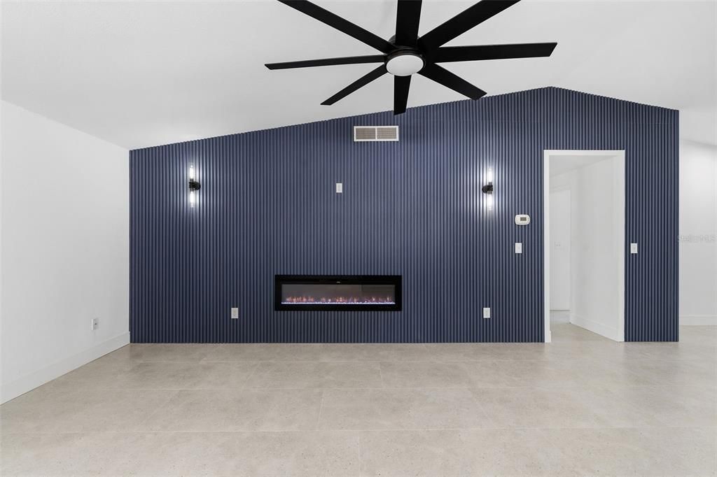 For Sale: $399,000 (3 beds, 2 baths, 1204 Square Feet)