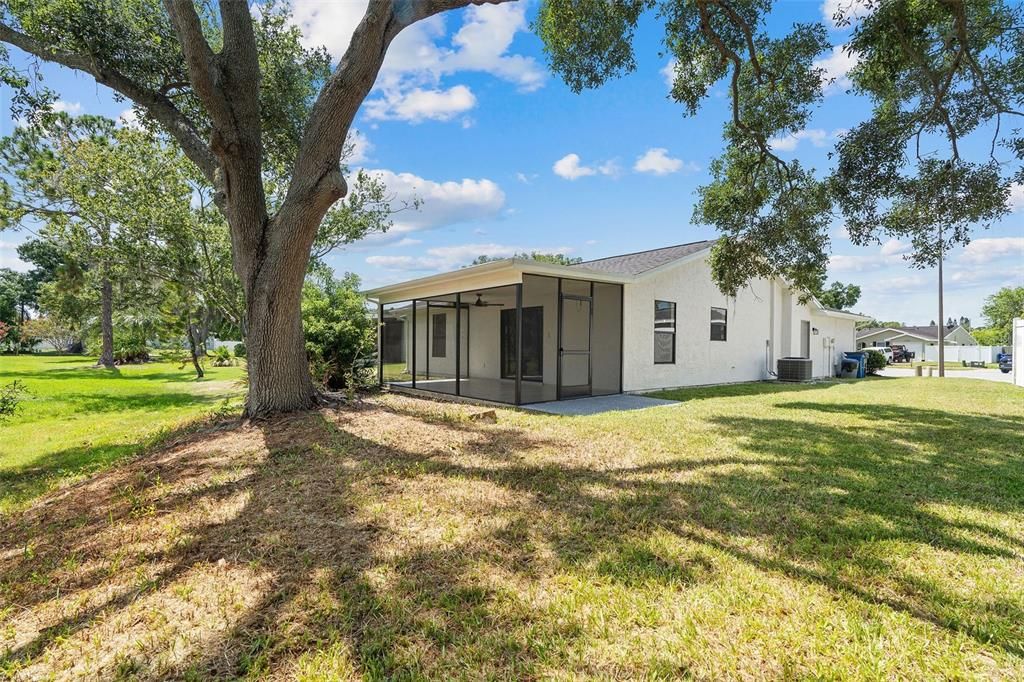 For Sale: $399,000 (3 beds, 2 baths, 1204 Square Feet)