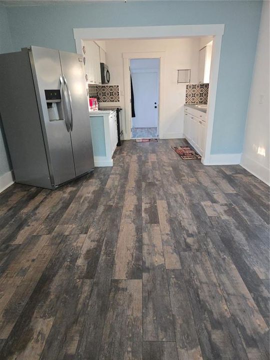 В аренду: $2,400 (3 спален, 1 ванн, 1204 Квадратных фут)
