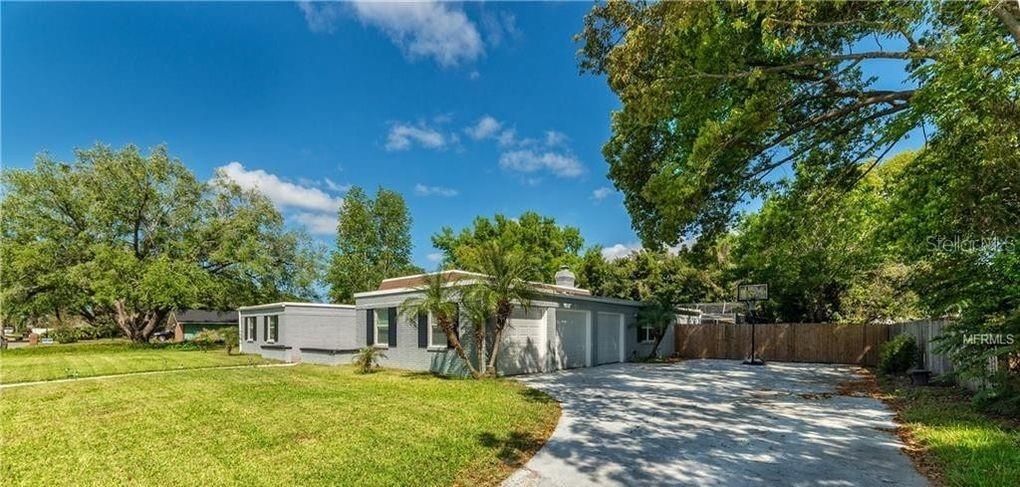 For Sale: $672,000 (4 beds, 2 baths, 3122 Square Feet)