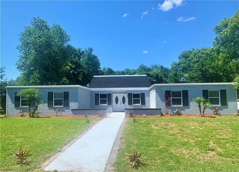 For Sale: $672,000 (4 beds, 2 baths, 3122 Square Feet)