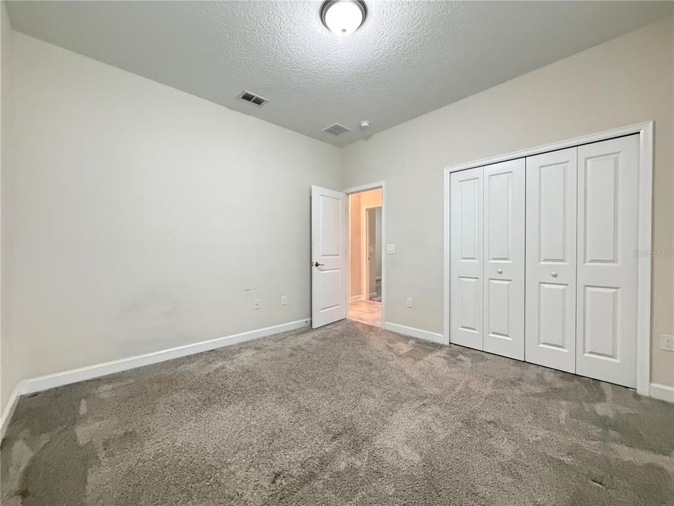 For Rent: $2,600 (4 beds, 2 baths, 2414 Square Feet)