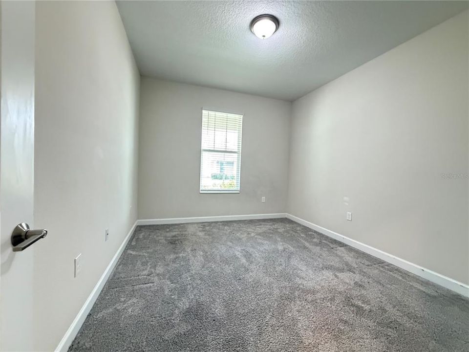 For Rent: $2,600 (4 beds, 2 baths, 2414 Square Feet)