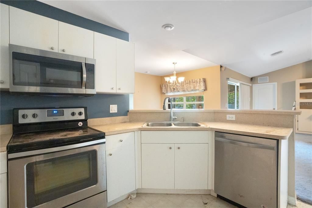 For Sale: $235,000 (3 beds, 2 baths, 1847 Square Feet)