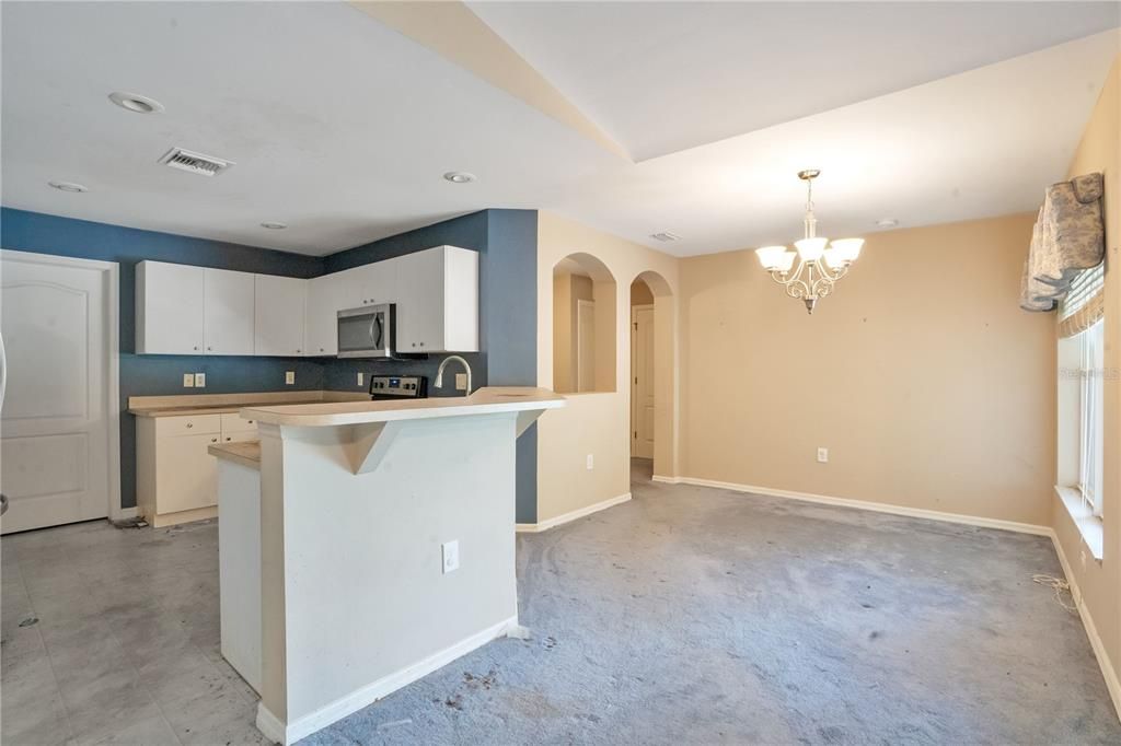 For Sale: $235,000 (3 beds, 2 baths, 1847 Square Feet)