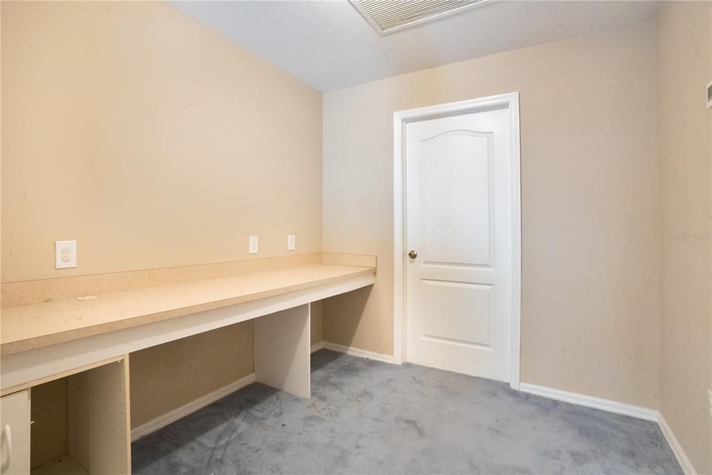 For Sale: $235,000 (3 beds, 2 baths, 1847 Square Feet)