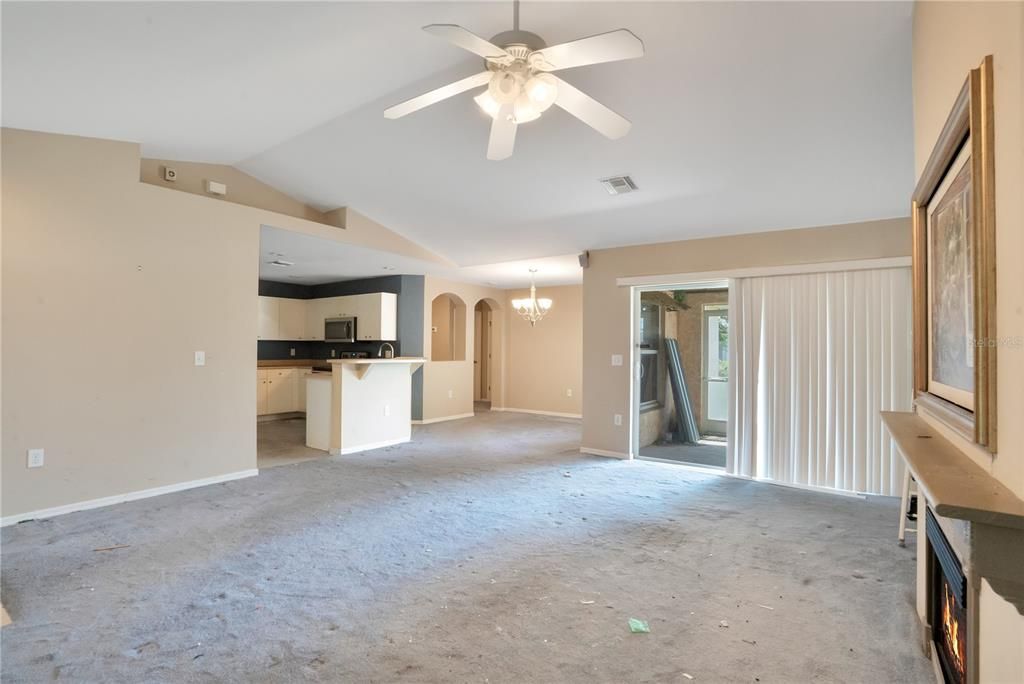 For Sale: $235,000 (3 beds, 2 baths, 1847 Square Feet)