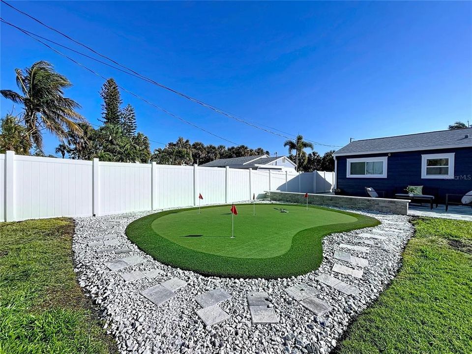 For Sale: $971,000 (3 beds, 2 baths, 1506 Square Feet)