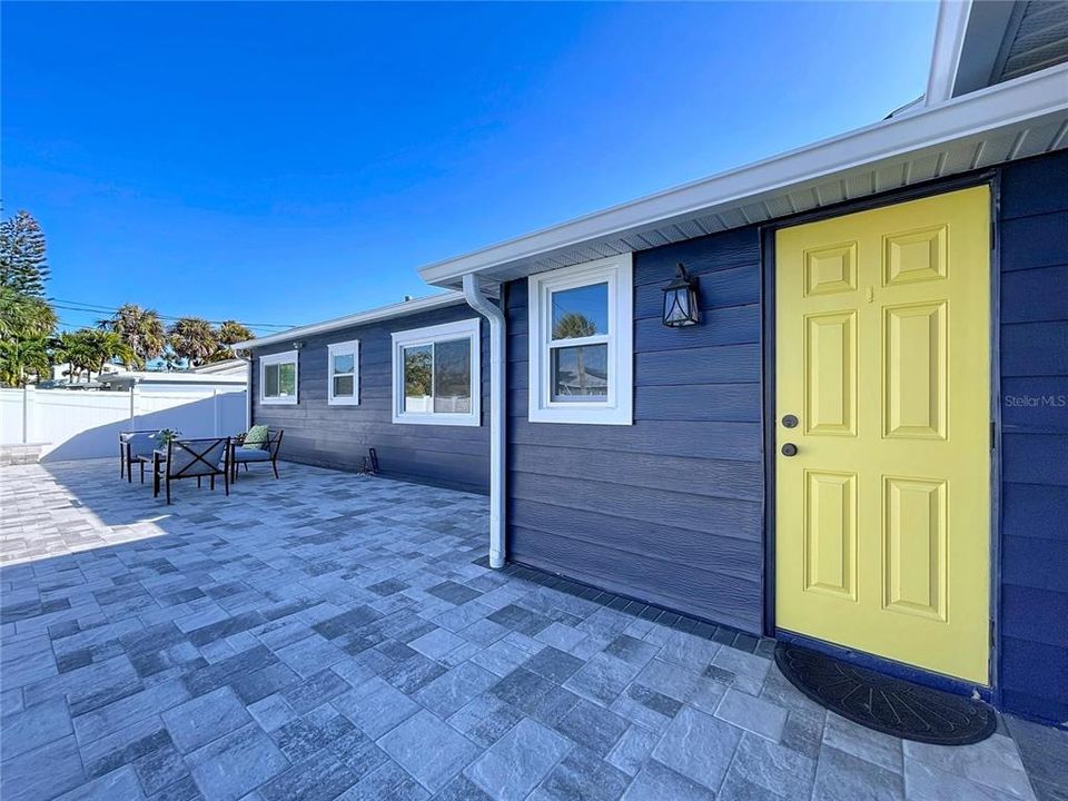 For Sale: $971,000 (3 beds, 2 baths, 1506 Square Feet)