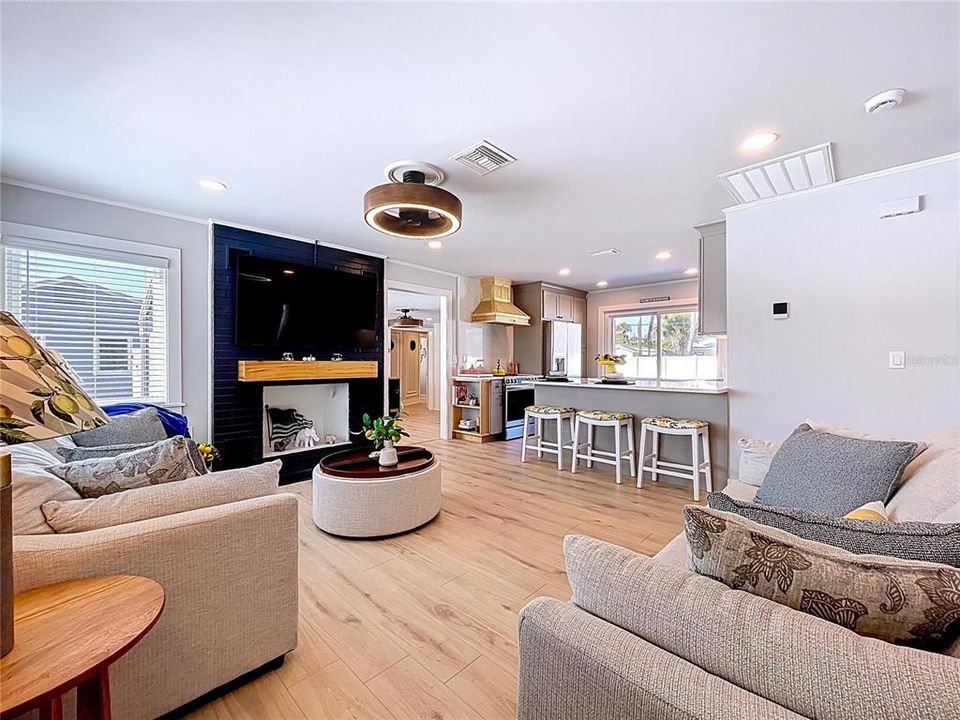 For Sale: $971,000 (3 beds, 2 baths, 1506 Square Feet)