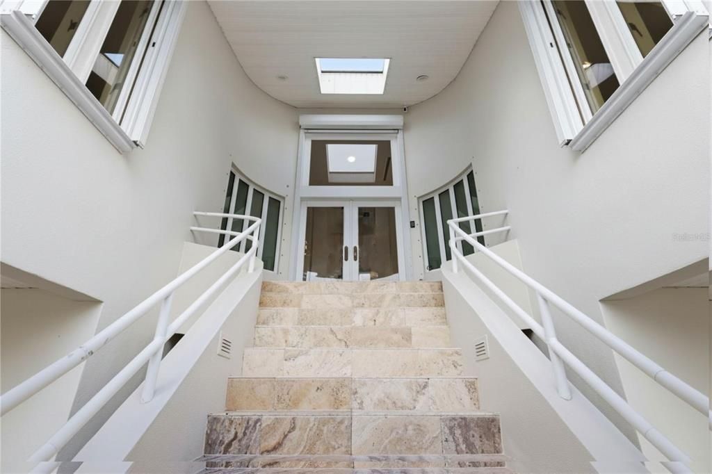 For Sale: $8,500,000 (5 beds, 4 baths, 5095 Square Feet)