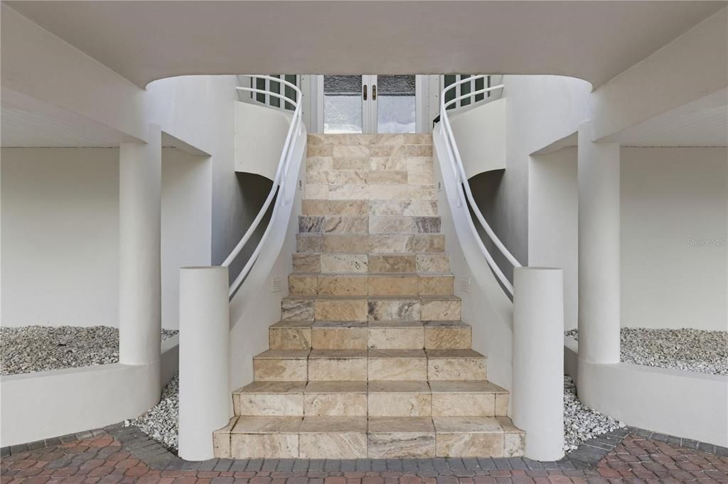 For Sale: $8,500,000 (5 beds, 4 baths, 5095 Square Feet)