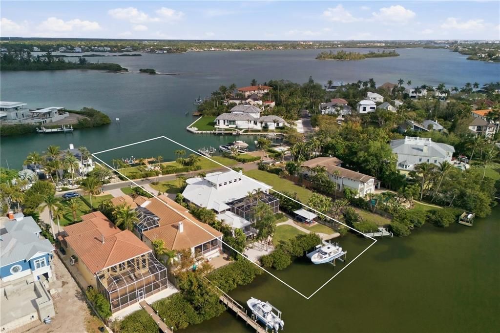 For Sale: $8,500,000 (5 beds, 4 baths, 5095 Square Feet)
