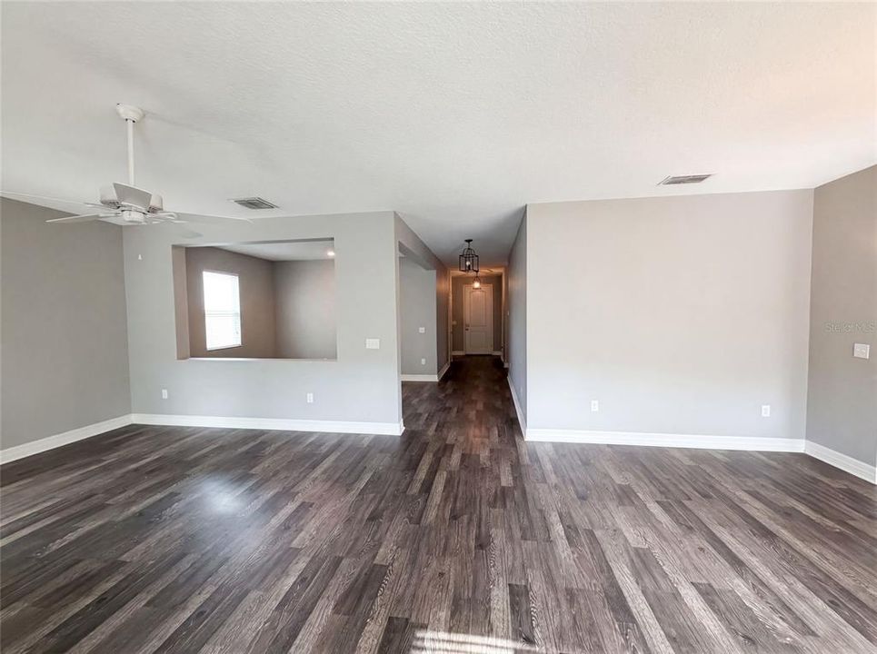 En Venta: $360,000 (3 camas, 2 baños, 1873 Pies cuadrados)