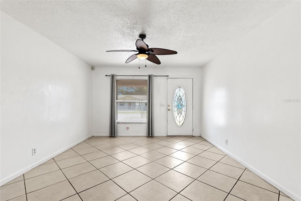For Sale: $379,000 (4 beds, 2 baths, 1313 Square Feet)