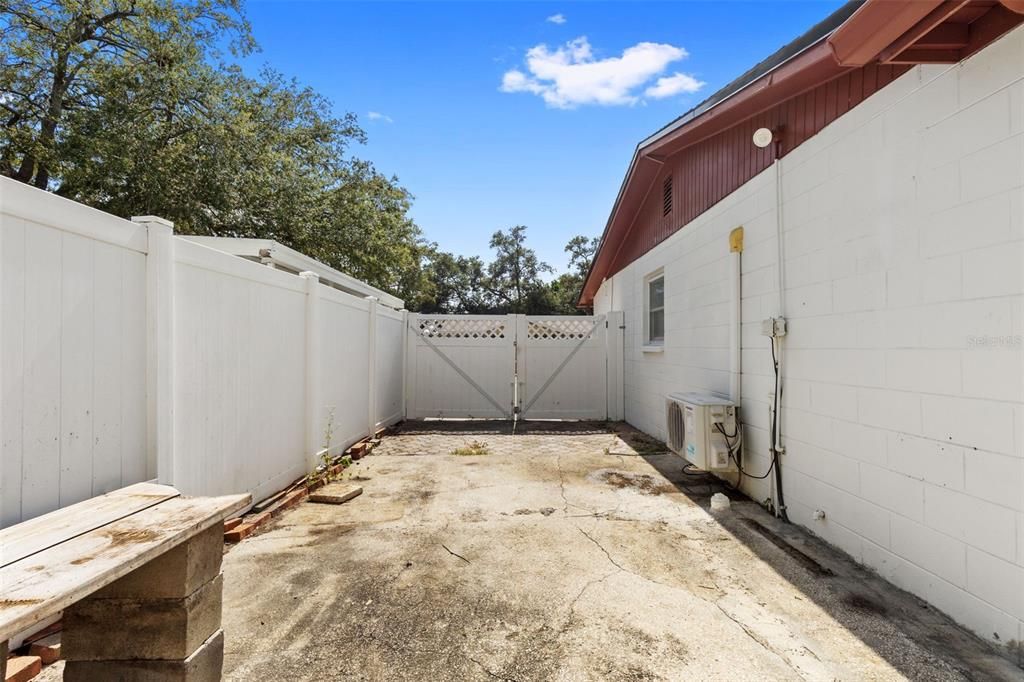 For Sale: $379,000 (4 beds, 2 baths, 1313 Square Feet)
