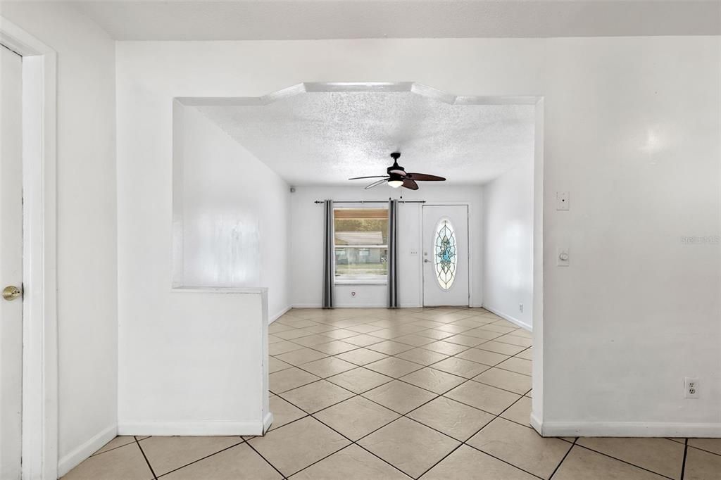 For Sale: $379,000 (4 beds, 2 baths, 1313 Square Feet)