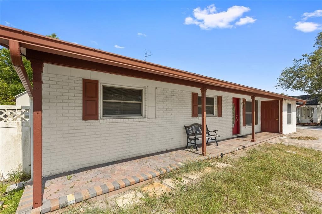 For Sale: $379,000 (4 beds, 2 baths, 1313 Square Feet)