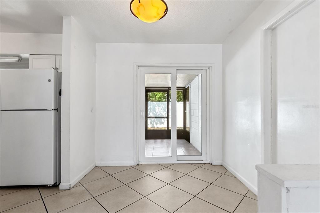 For Sale: $379,000 (4 beds, 2 baths, 1313 Square Feet)