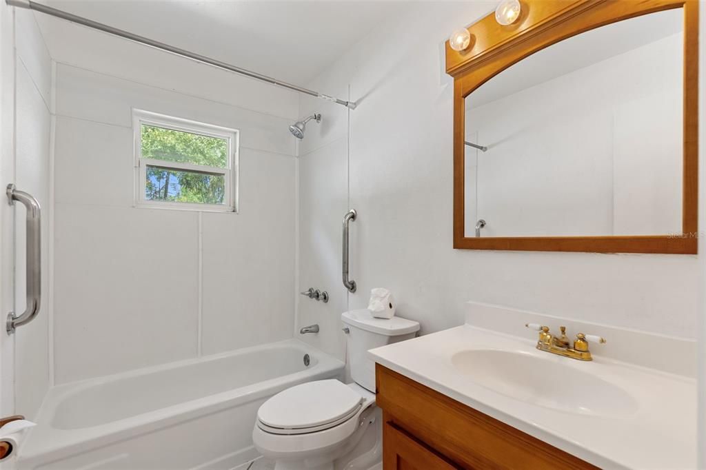 For Sale: $379,000 (4 beds, 2 baths, 1313 Square Feet)