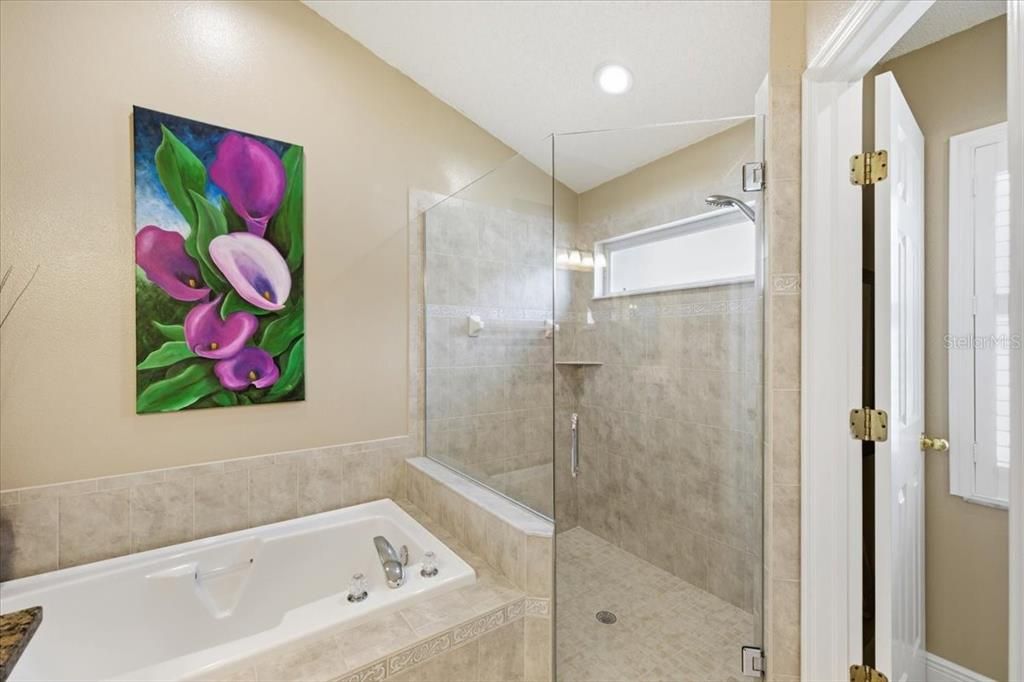 For Sale: $569,000 (3 beds, 2 baths, 1656 Square Feet)