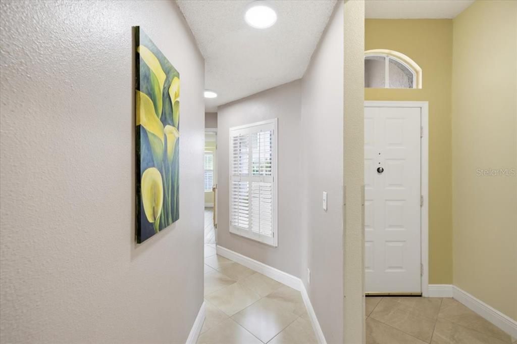 For Sale: $569,000 (3 beds, 2 baths, 1656 Square Feet)