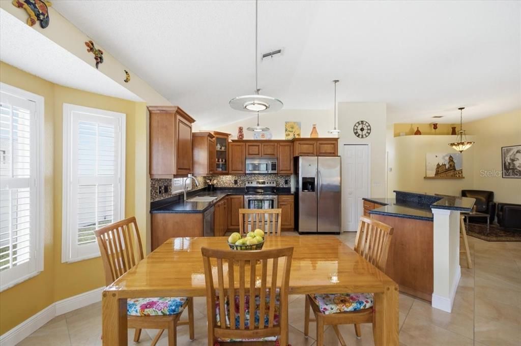 For Sale: $569,000 (3 beds, 2 baths, 1656 Square Feet)