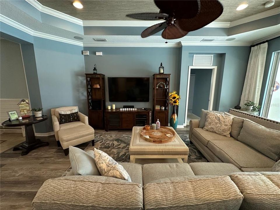 For Sale: $619,000 (3 beds, 2 baths, 2222 Square Feet)