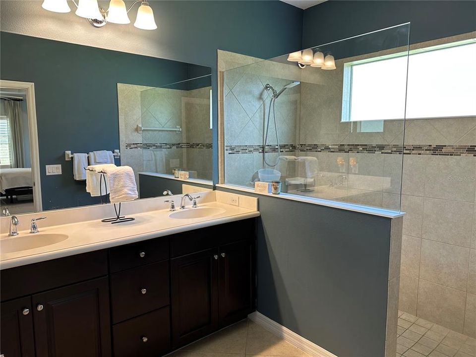 For Sale: $619,000 (3 beds, 2 baths, 2222 Square Feet)