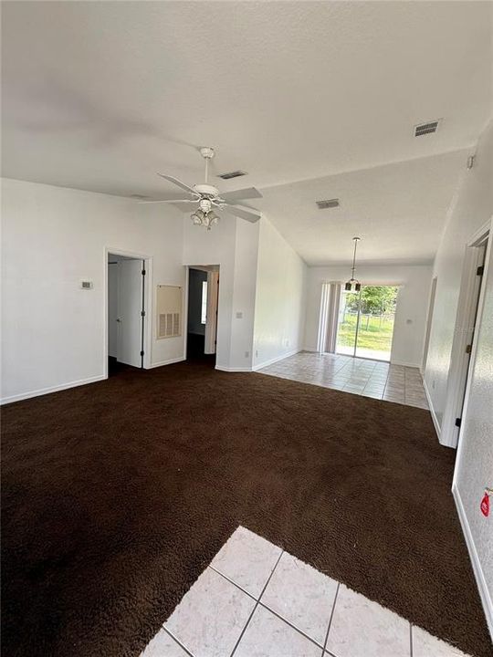 For Rent: $1,550 (3 beds, 2 baths, 1040 Square Feet)
