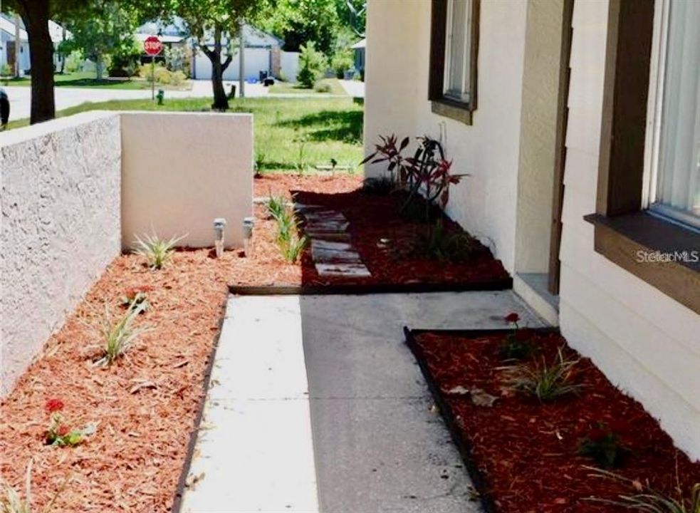 For Rent: $1,800 (2 beds, 2 baths, 1020 Square Feet)
