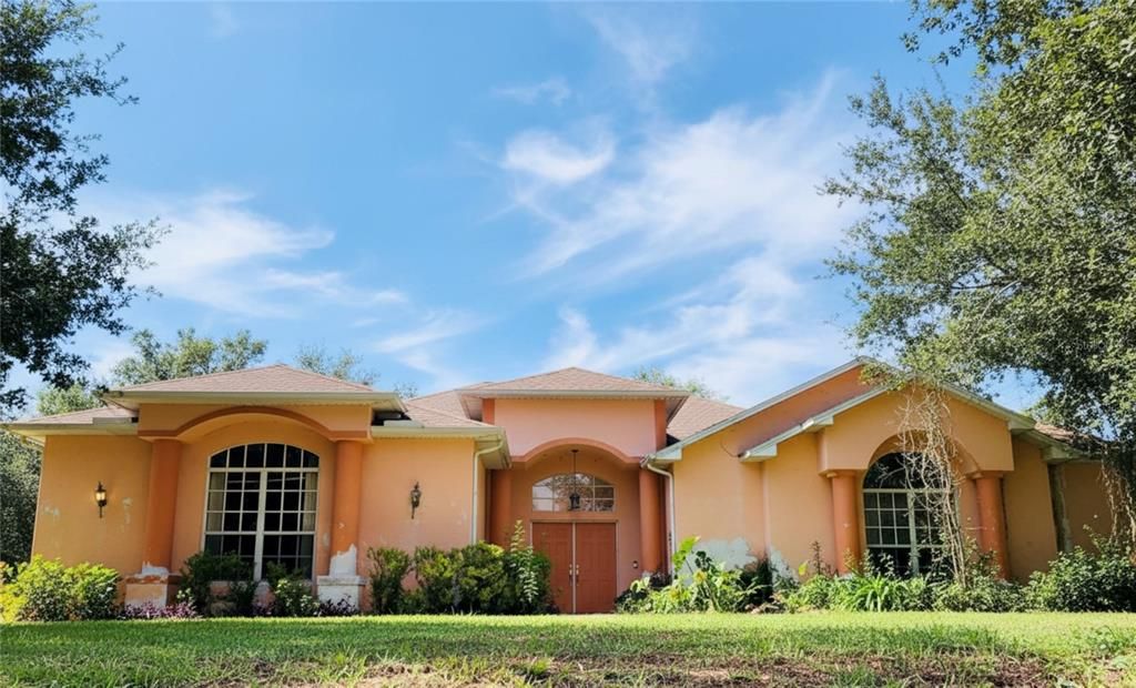 Vendido Recientemente: $305,000 (3 camas, 3 baños, 2526 Pies cuadrados)