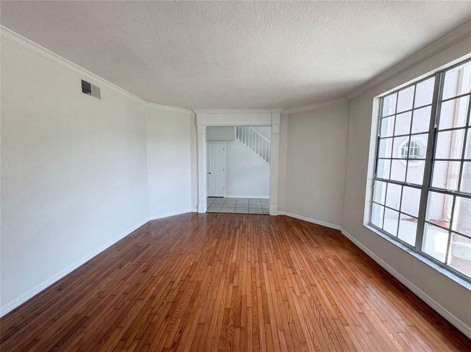 En Venta: $770,000 (5 camas, 3 baños, 3958 Pies cuadrados)