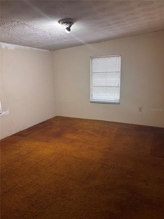 For Sale: $140,000 (3 beds, 2 baths, 1352 Square Feet)