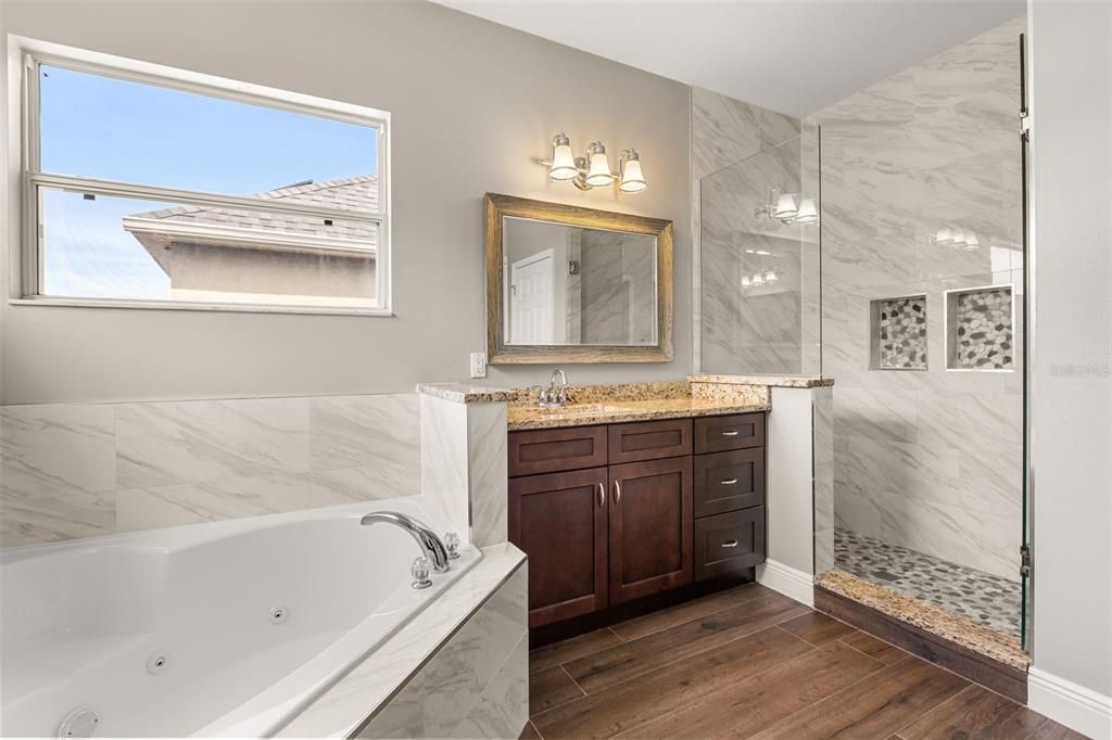 For Sale: $569,000 (4 beds, 3 baths, 2306 Square Feet)