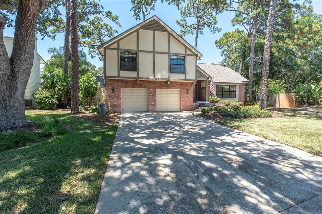 En Venta: $670,000 (4 camas, 3 baños, 2292 Pies cuadrados)
