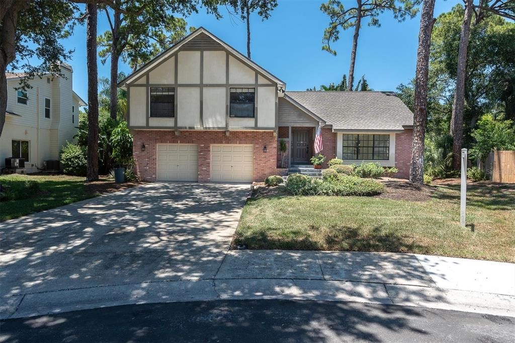 En Venta: $670,000 (4 camas, 3 baños, 2292 Pies cuadrados)