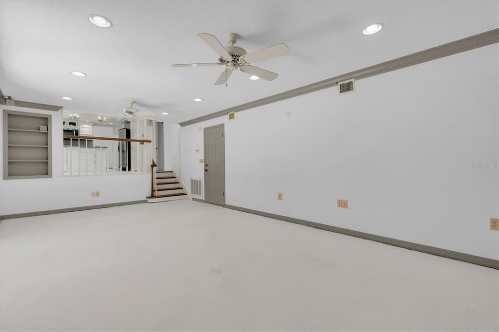 En Venta: $670,000 (4 camas, 3 baños, 2292 Pies cuadrados)