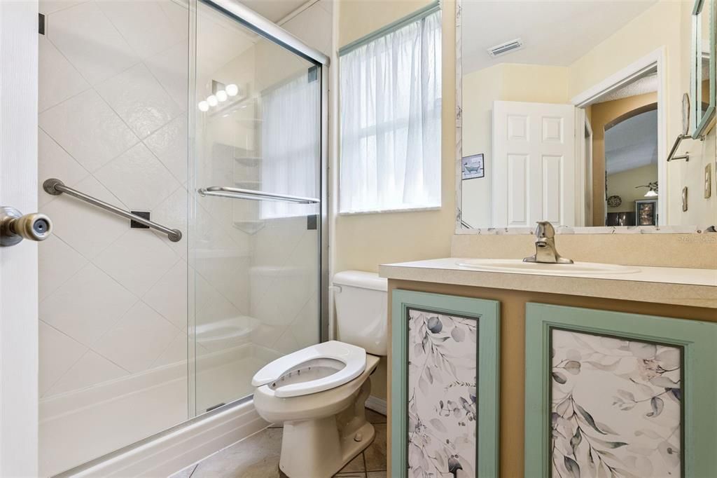 En Venta: $335,000 (3 camas, 2 baños, 1338 Pies cuadrados)