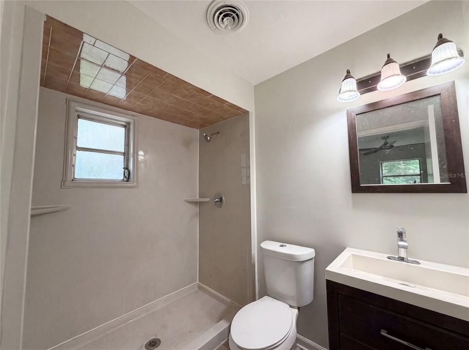 For Sale: $190,000 (3 beds, 2 baths, 1132 Square Feet)