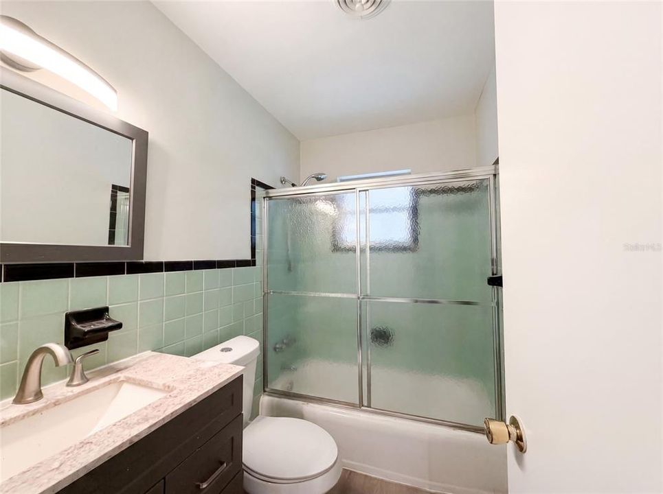 For Sale: $190,000 (3 beds, 2 baths, 1132 Square Feet)