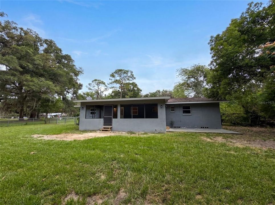 For Sale: $190,000 (3 beds, 2 baths, 1132 Square Feet)