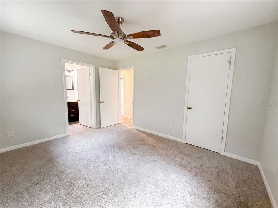 For Sale: $190,000 (3 beds, 2 baths, 1132 Square Feet)