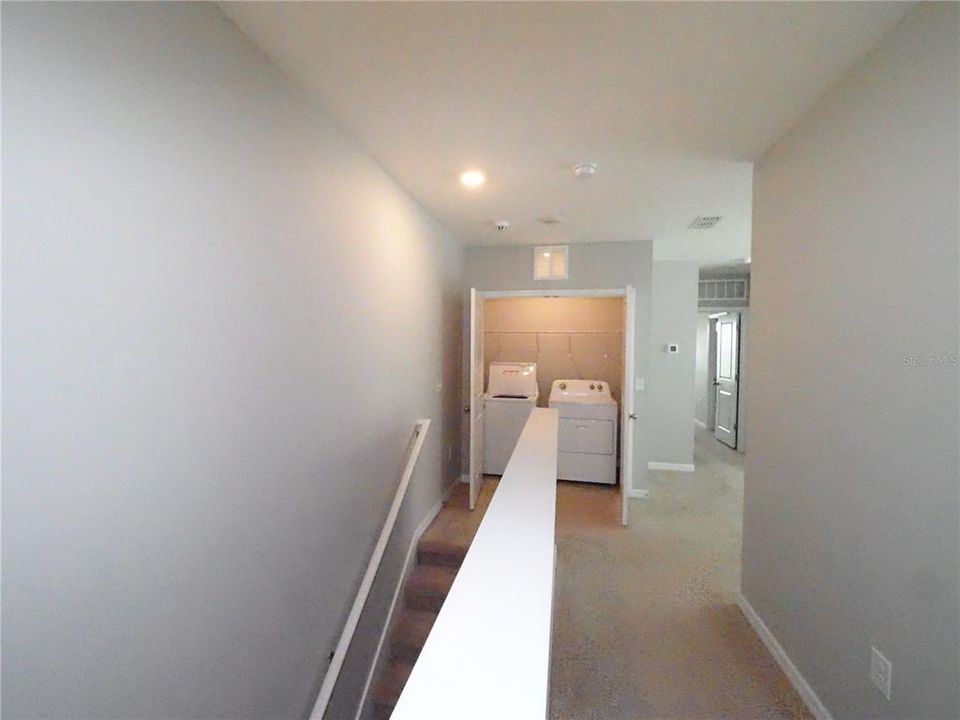 For Rent: $2,400 (3 beds, 2 baths, 1819 Square Feet)